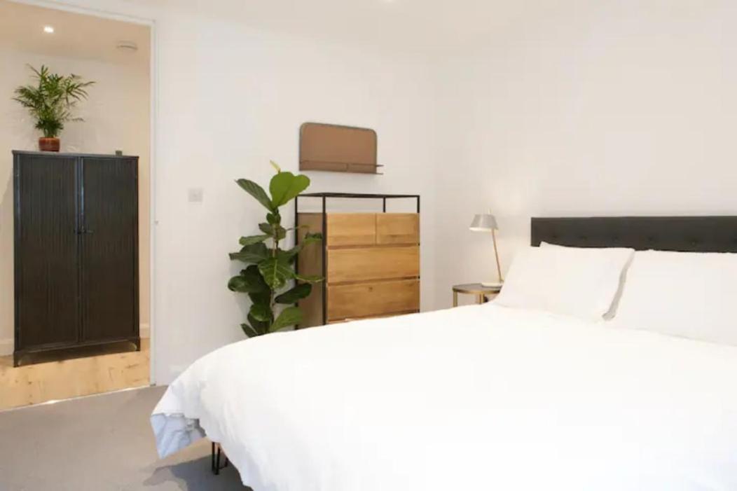 Shoreditch - Immaculate 2 Bedrooms Flat For 6 런던 외부 사진